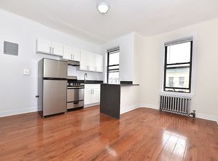 30-18 43rd St #9, Astoria, NY 11103