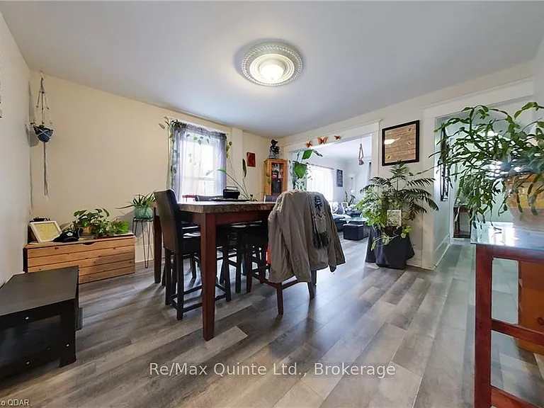 218 Coleman St — Photo 9