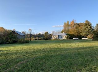 1372 Logtown Rd, Sprakers, NY 12166