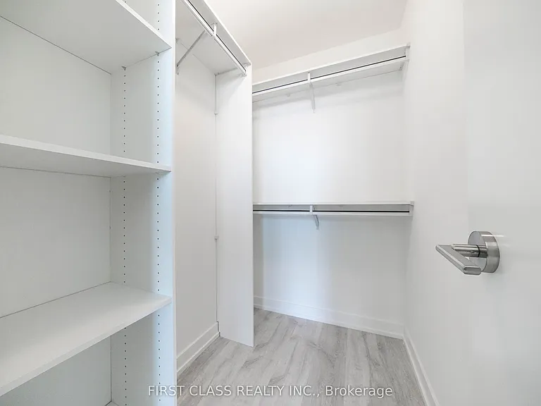 7 Golden Lion Hts #N2205 — Photo 10