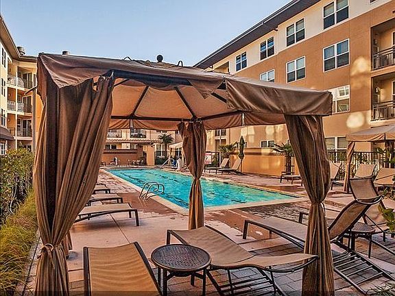 3rd image of Plaza View Ln #564