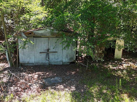 4th image of 283 Cook Rd