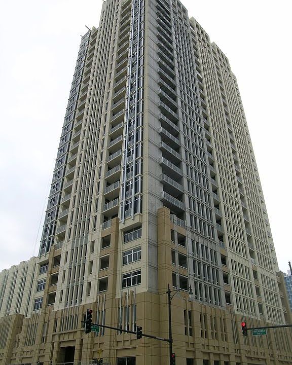 1st image of 1400 S Michigan Ave APT 401