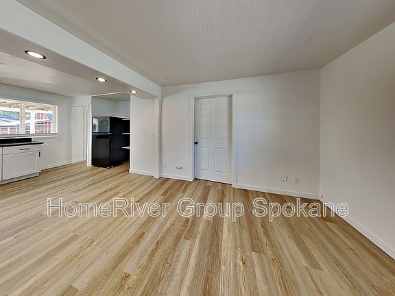 4th image of 5129 W Hoffman Pl