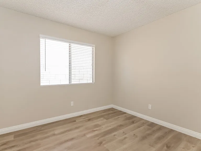 2562 Machado Dr — Photo 11