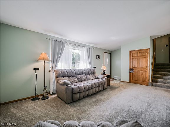 3rd image of 5879 Joanne Ct