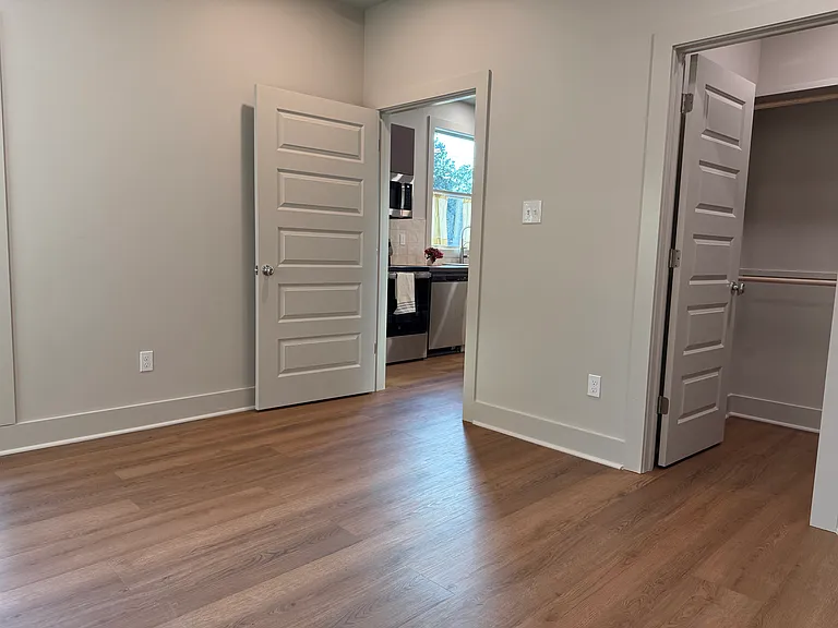 605 General Mouton Ave #102 — Photo 16