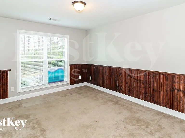 214 Falling Leaf Ln — Photo 10
