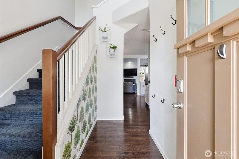 3rd image of 522 Pearl Street