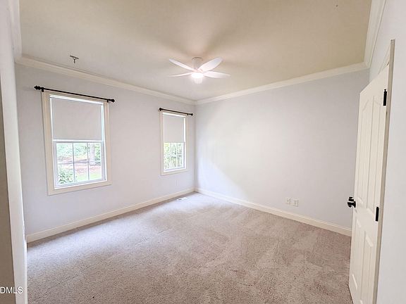 4th image of 40 Red Rock Ridge Dr