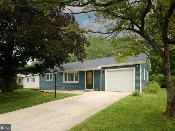 947 Tressler St, Boalsburg, PA 16827