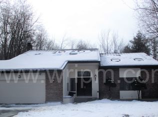 96 Garden Grove Rd, Manchester, CT 06040