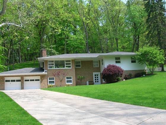 1st image of 1041 Sycamore Dr