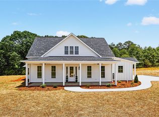 331 Dobbins Rd, Townville, SC 29689