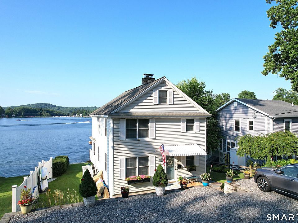 1st image of 204 East Wakefield Boulevard