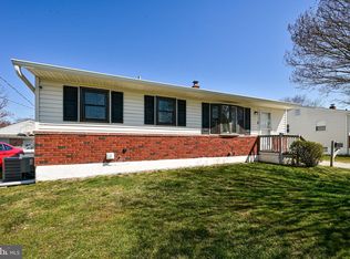 25 Cornwall Rd, New Castle, DE 19720