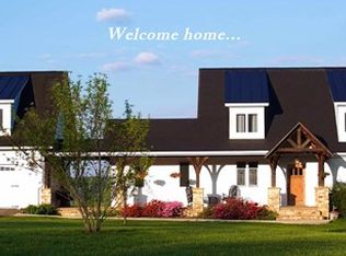 663 Hayfield Rd, Hillsville, VA 24343