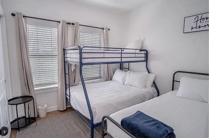1022 Delaware St #2 — Photo 11
