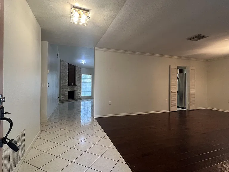 9123 Alpine Trail St — Photo 6