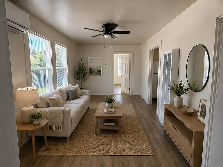 1126 Oakdale St #2 — Photo 1