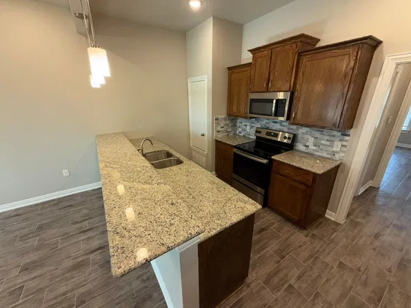 3302 S 13th St, Temple, TX 76502
