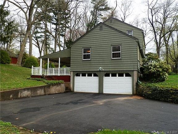 2 car garage and covered ba...