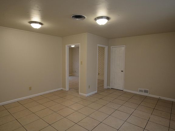 3rd image of 5729 Wheaton Dr