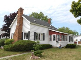 509 N Gaylord Ave, Ludington, MI 49431