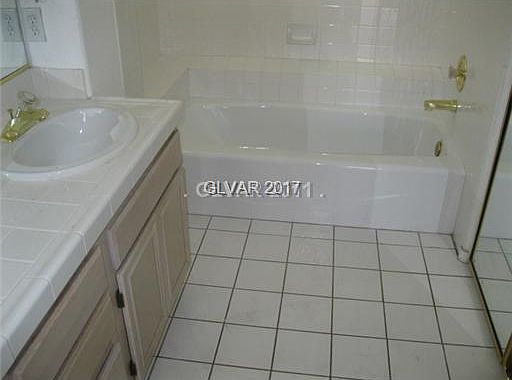 5th image of 2132 Rainbow Falls Dr