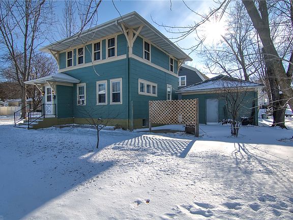 2nd image of 1621 Birch Street