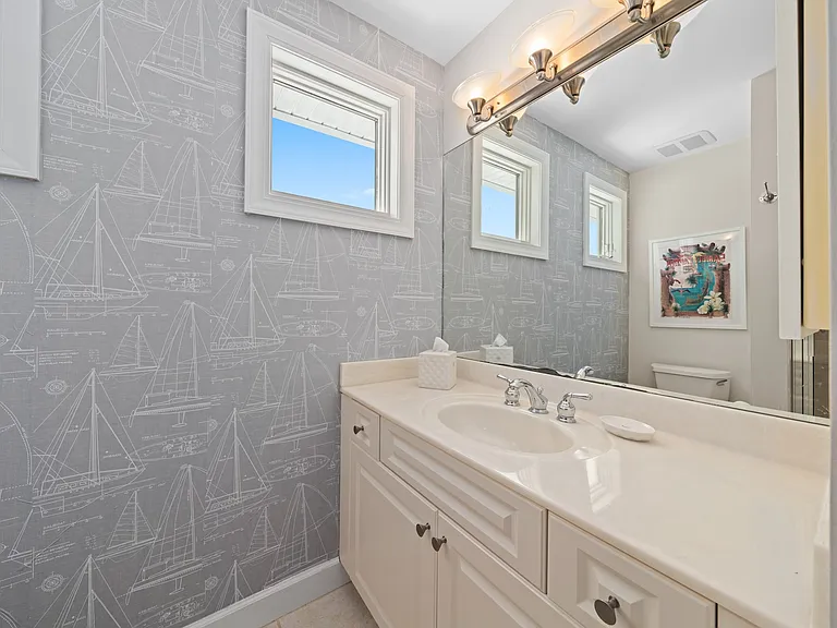 660 Anchor Dr — Photo 43