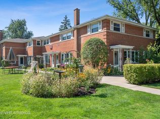 1812 Oakton St, Evanston, IL 60202