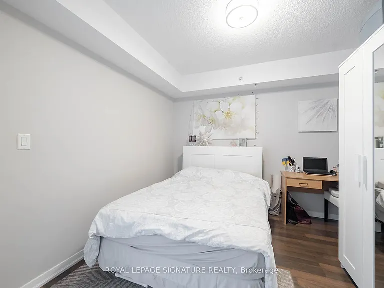 20 Joe Shuster Way #1208 — Photo 6