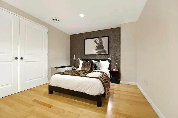 Sold by Nest Seekers International | media 2