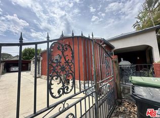 561 N Plymouth Blvd, Los Angeles, CA 90004