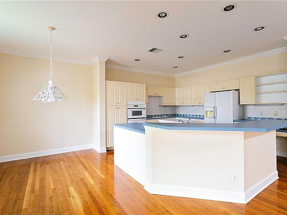 4th image of 3303 W San Luis St