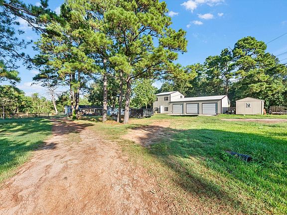 3rd image of 32403 Dobbin Huffsmith Rd