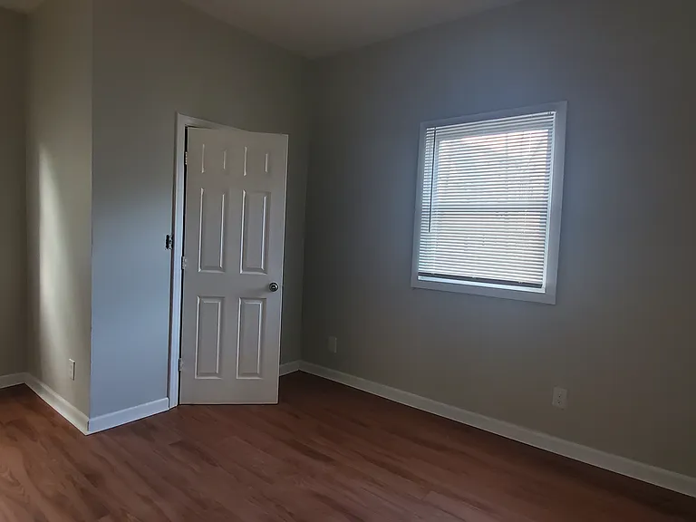 86 Sanford Ave #1 — Photo 6
