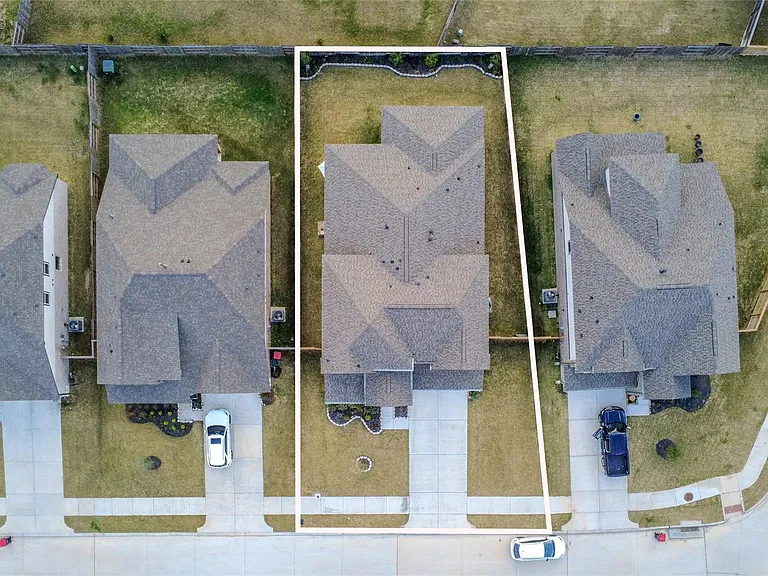 2901 Apple Rose Ln — Photo 4
