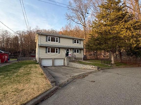 4th image of 28 Carr St