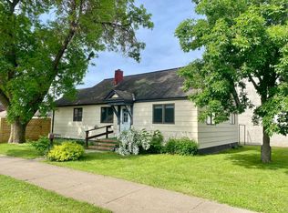 30 Cross Ave NW, Crosby, MN 56441