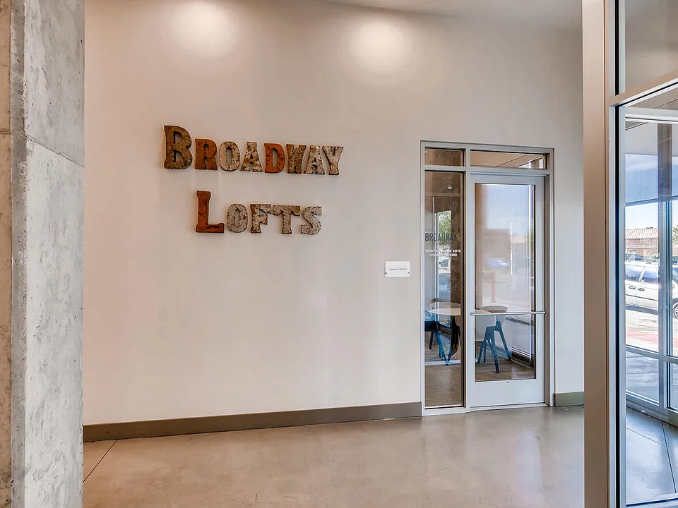 Broadway Lofts | Englewood, CO Apartments