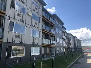 Vernon Apartments — Photo 2