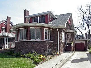 523 William St photo 1