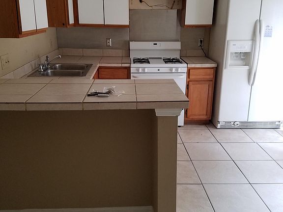 5th image of 207 Horstfield Dr