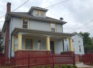 916 North Ave, Rockford, IL 61103