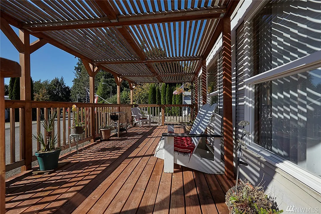 1319 SE Carl Pickel Dr photo 1