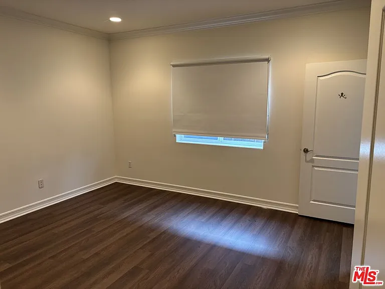 2335 S Bentley Ave #104 — Photo 36