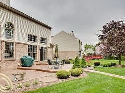 5th image of 5836 Meadowview Dr