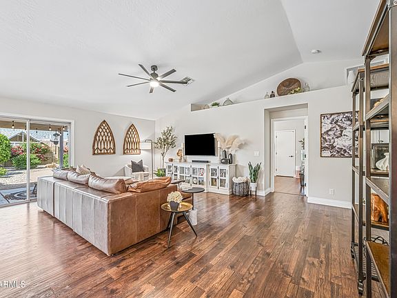 5th image of 2082 E SAN TAN Court